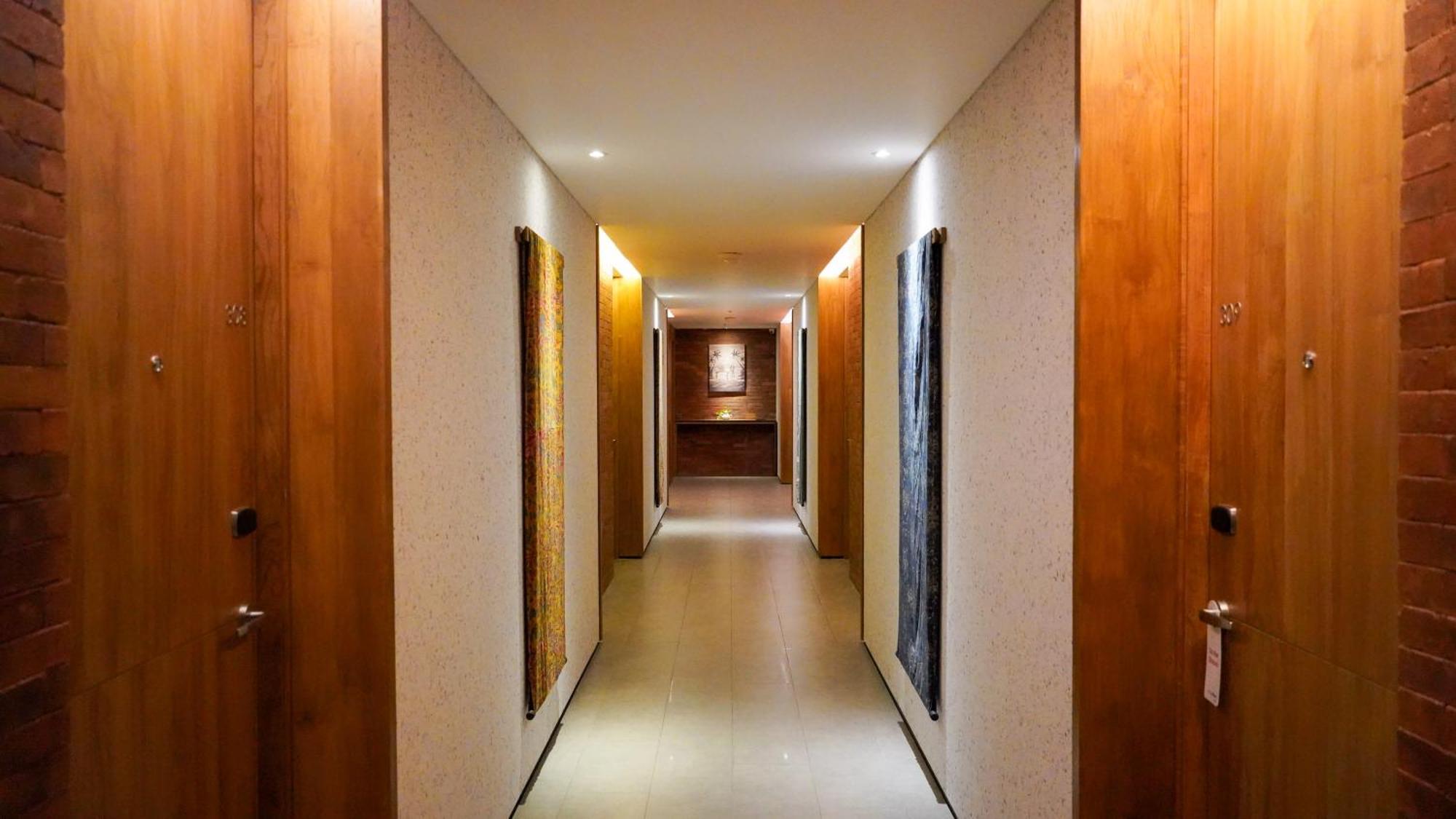 Nagomi Suites & Hotel Джакарта Екстериор снимка
